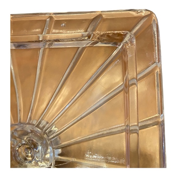 Gorgeous antique pedestal candy dish with lid. Rare - Picture 11 of 11